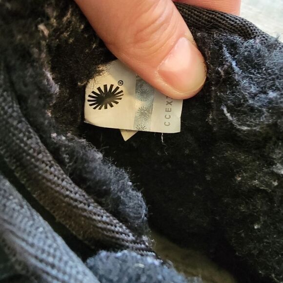 UGG Neumel II graphic black size 5 - Picture 7 of 9